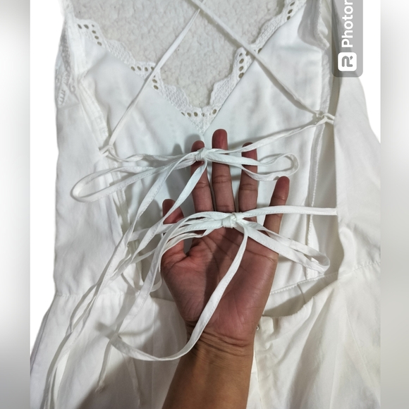 BP. White romper embroidered strappy back scalloped lace size M - Picture 8 of 14